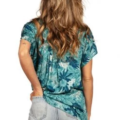 Tipsy Elves Women's Leapin' Leopard Hawaiian Shirt 10 Tipsy Elves Women's Leapin' Leopard Hawaiian Shirt